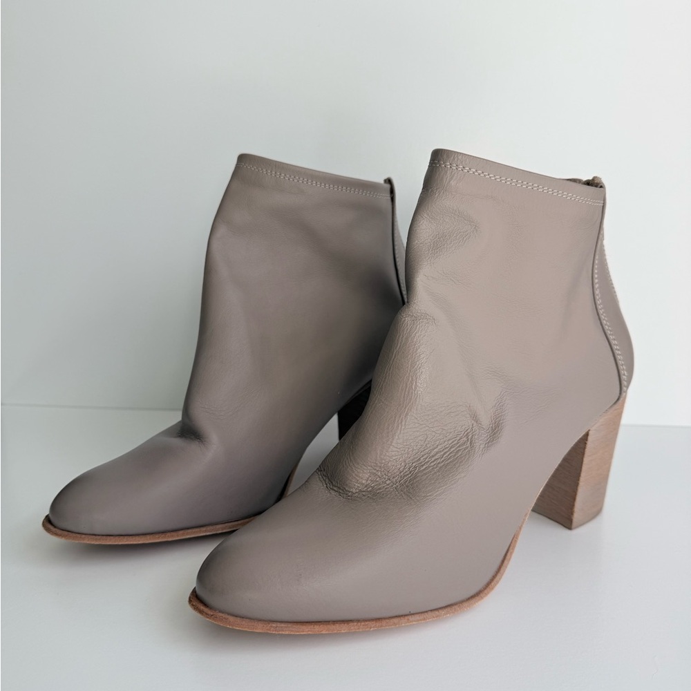 Chocolate Blu Chic Taupe Ankle Booties